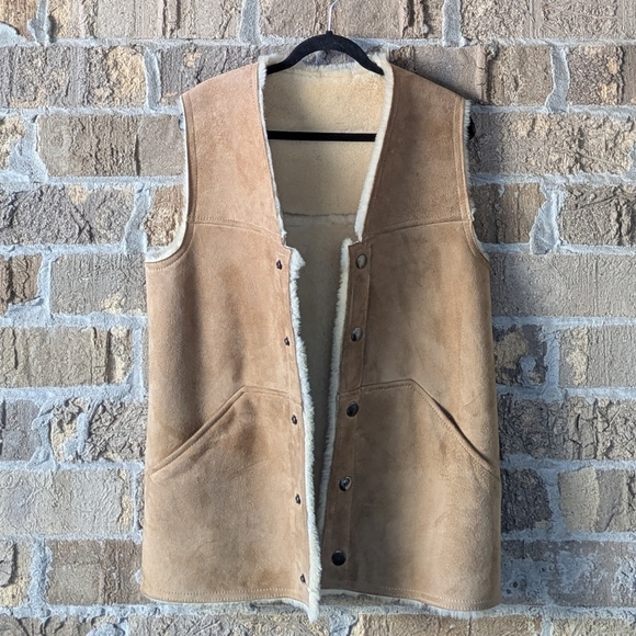 VTG 1960s Bergdorf Goodman Shearling Snap Front Long Line Vest - Picture 9 of 10